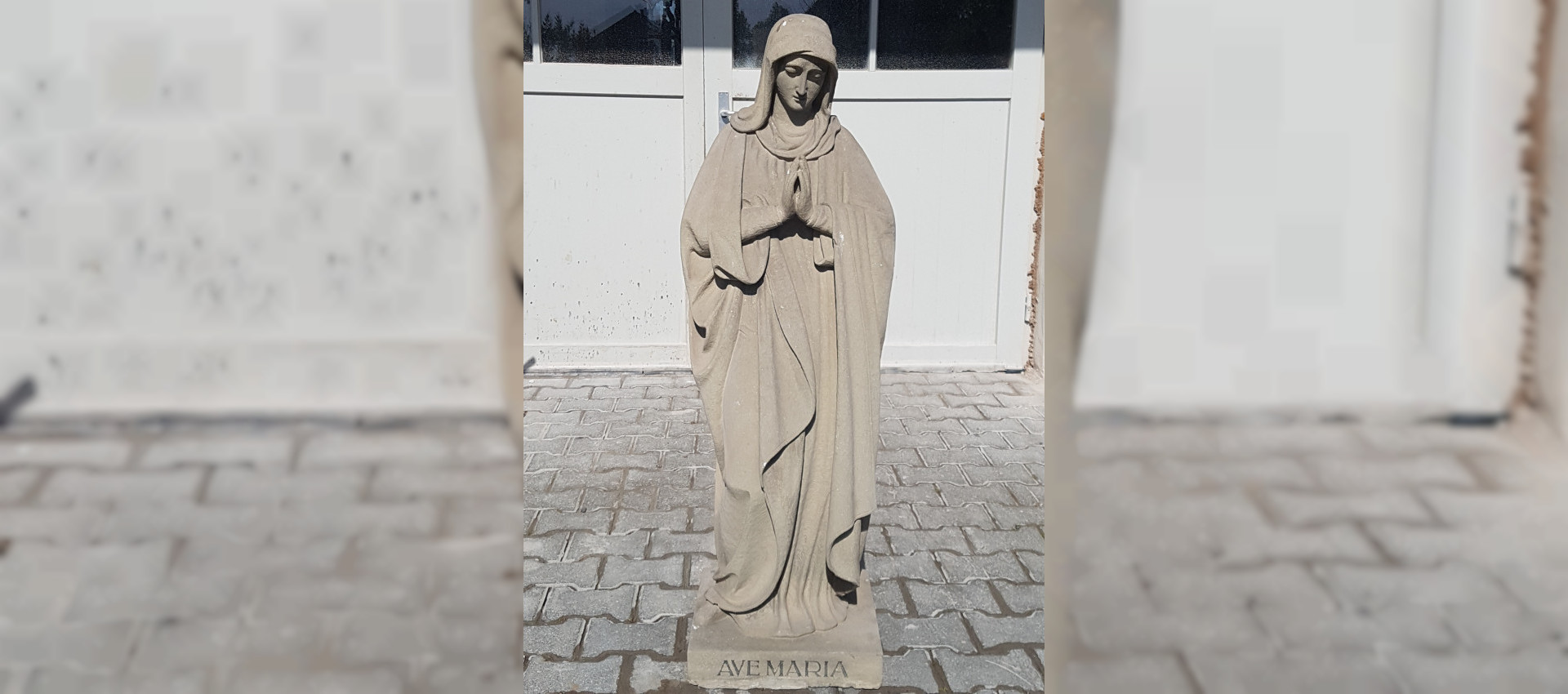 Betende Madonna Sandsteinfigur