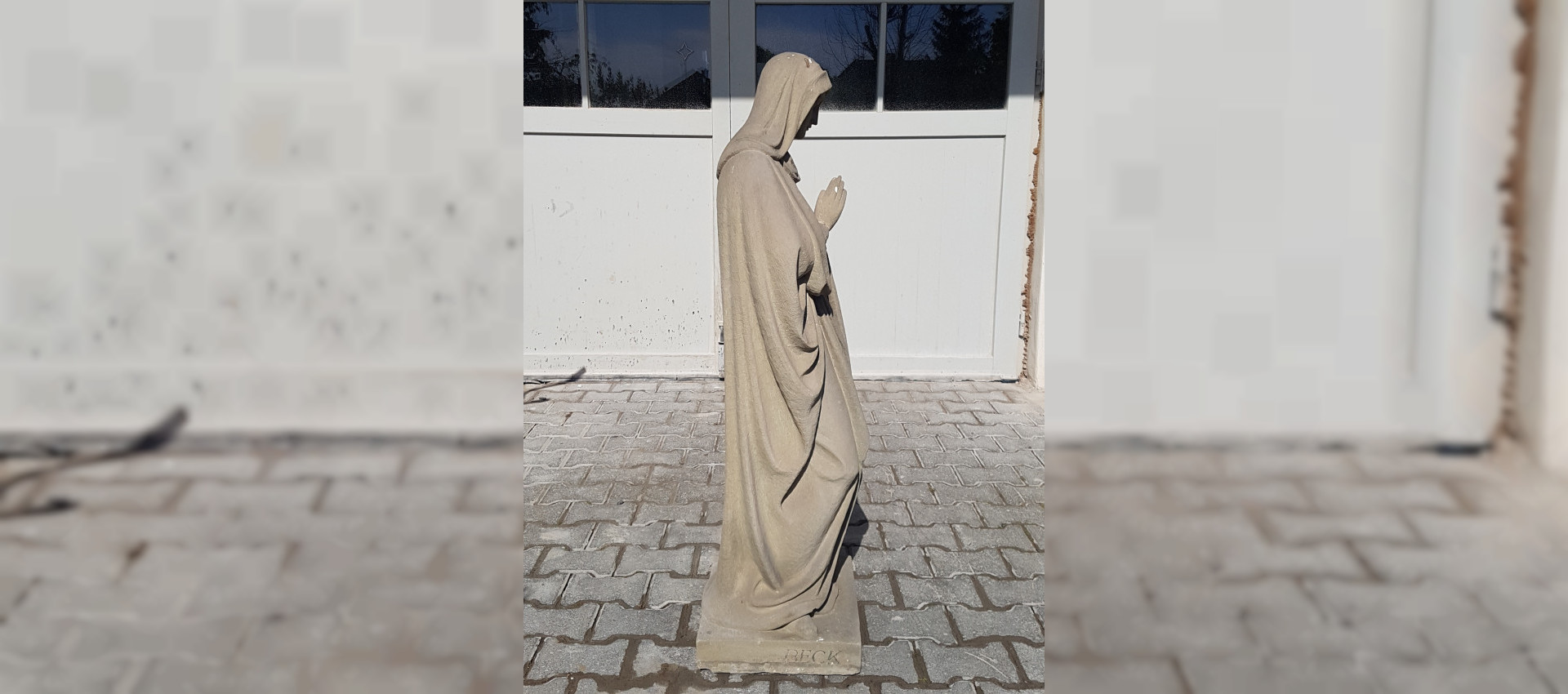 Betende Madonna Sandsteinfigur